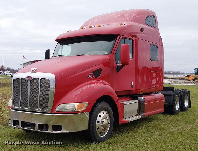 2007 Peterbuilt 387 semi truck - FK0692