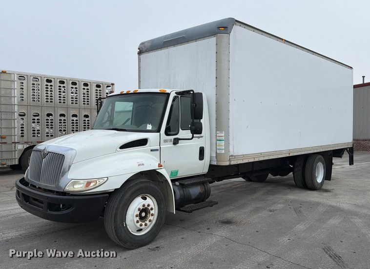 2008 International 4300 box truck - NE9840