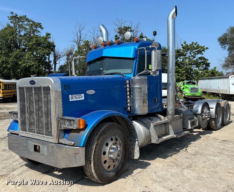 2007 Peterbilt 379 semi truck - YA0948