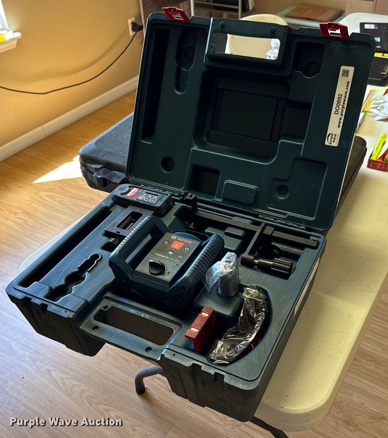 Bosch GRL 245 HV self-leveling rotary laser - DO0892