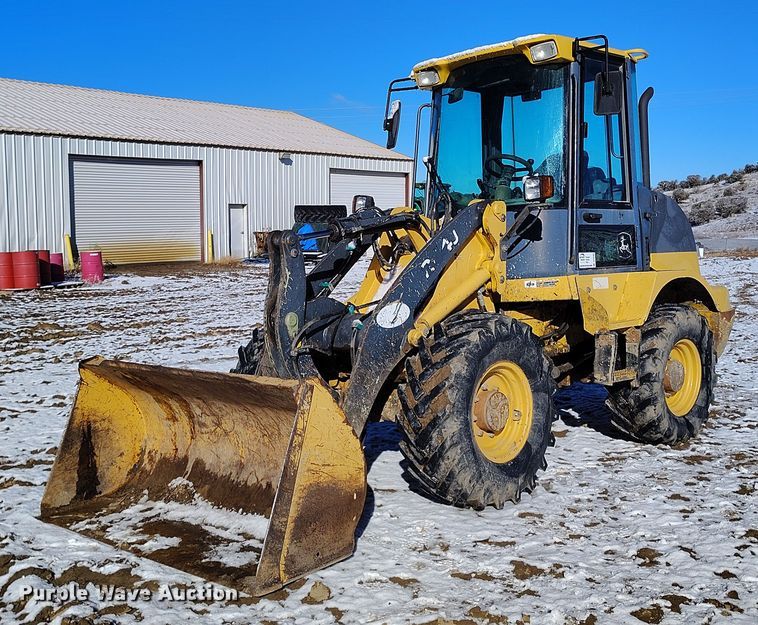 2005 John Deere 244J wheel loader - DT0783