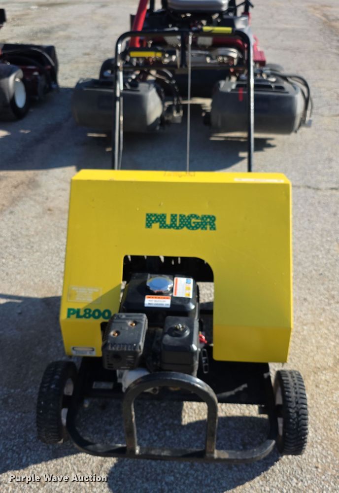 Plugr PL800 core aerator - DZ3670