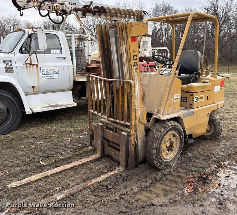 Caterpillar V50B forklift - EC4489