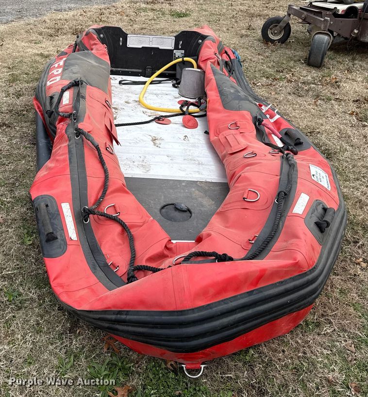 Inmar Marine Group 380-SR boat - EC4510