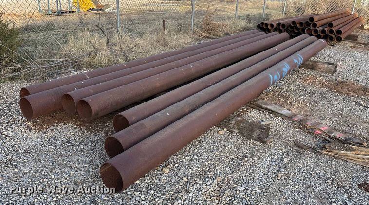 Approximately 7 pieces of pipe - EN5922