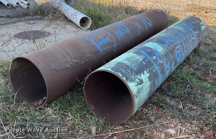 (2) pieces of pipe - EN5924