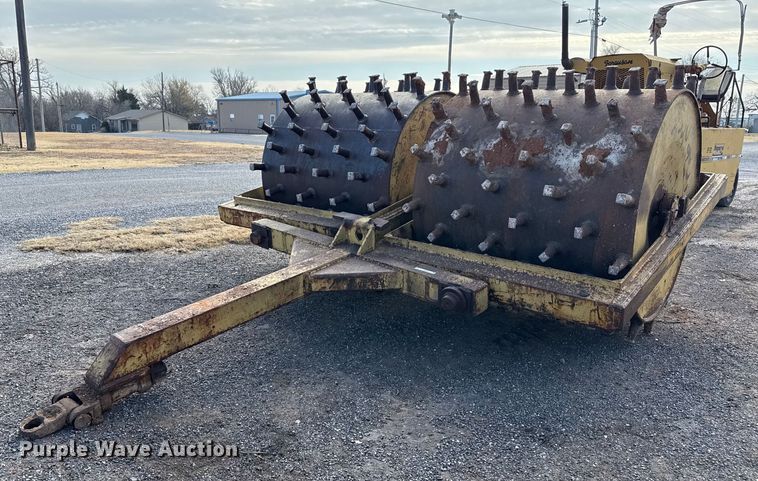 Sheepsfoot roller - EP2668