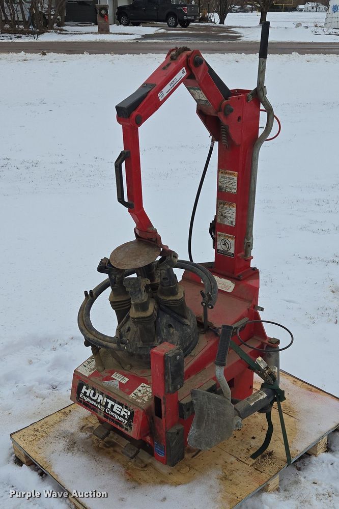Butler TC3250 tire machine - ES2613