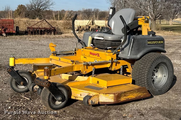 2009 Hustler Super Z ZTR lawn mower - ET4019