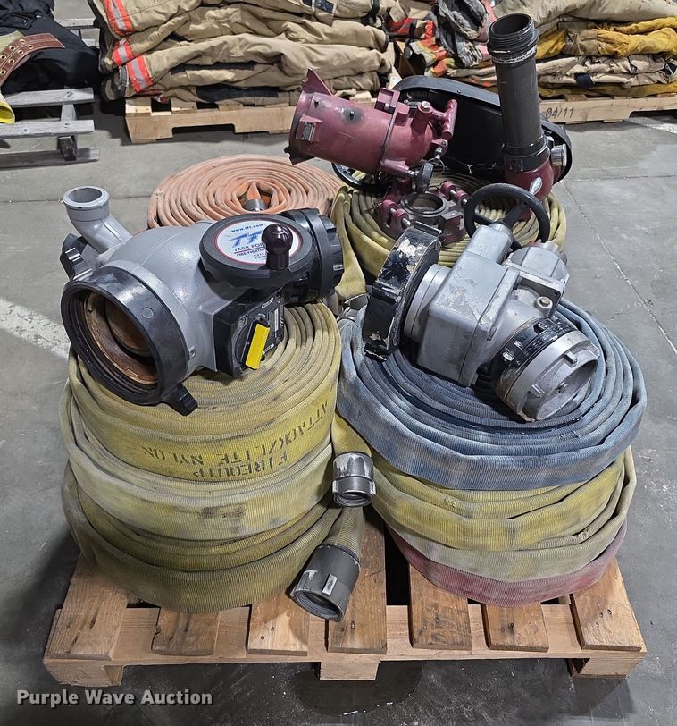 (14) fire hoses - FB4517