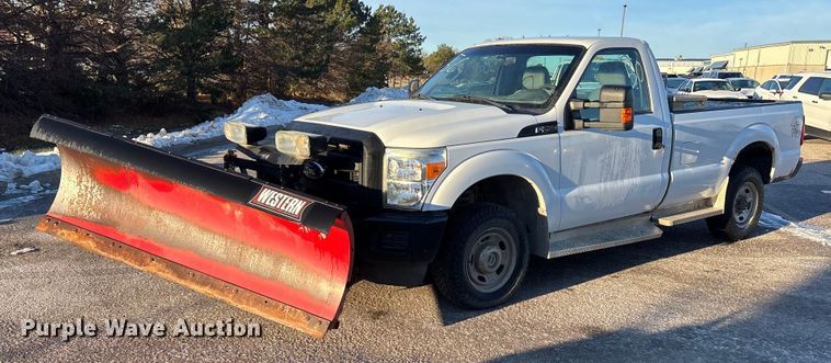 2011 Ford F250 Super Duty pickup truck - OE9253