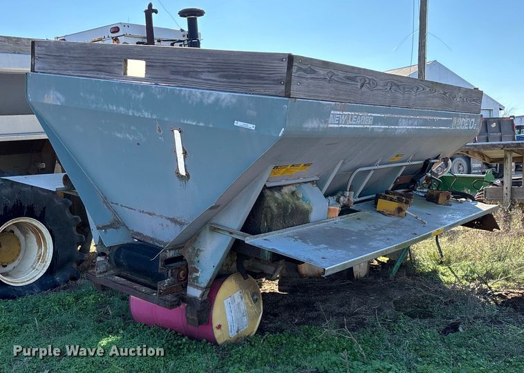 New Leader L2020GT applicator bed - EN5905