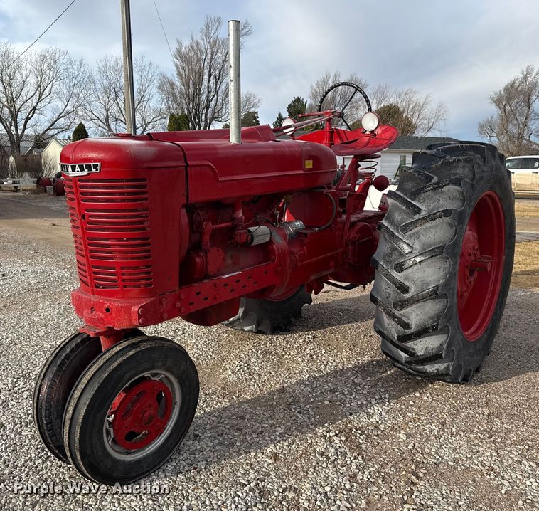 1950 International Harvester Farmall M tractor - EP2688