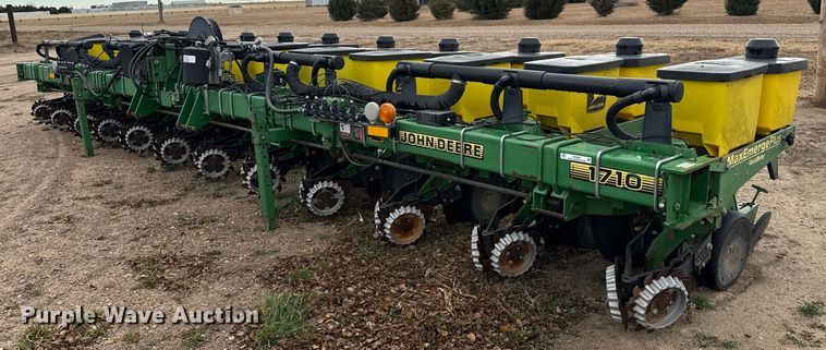 2009 John Deere 1710 no-till planter - EP2691
