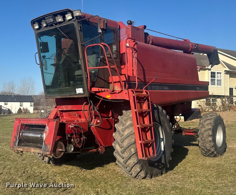 1991 Case  1660 Axial-Flow  RWA combine - FK0884
