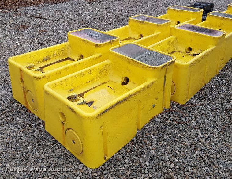 (4) livestock waterers - FK0916