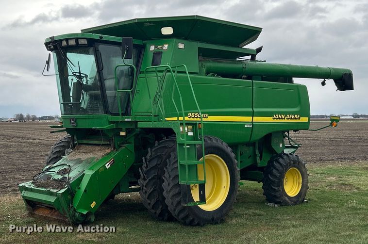 2000 John Deere 9650 STS RWA combine - YA1680