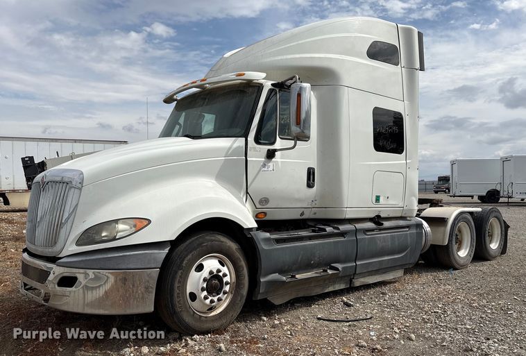 2016 International ProStar semi truck - YA0859
