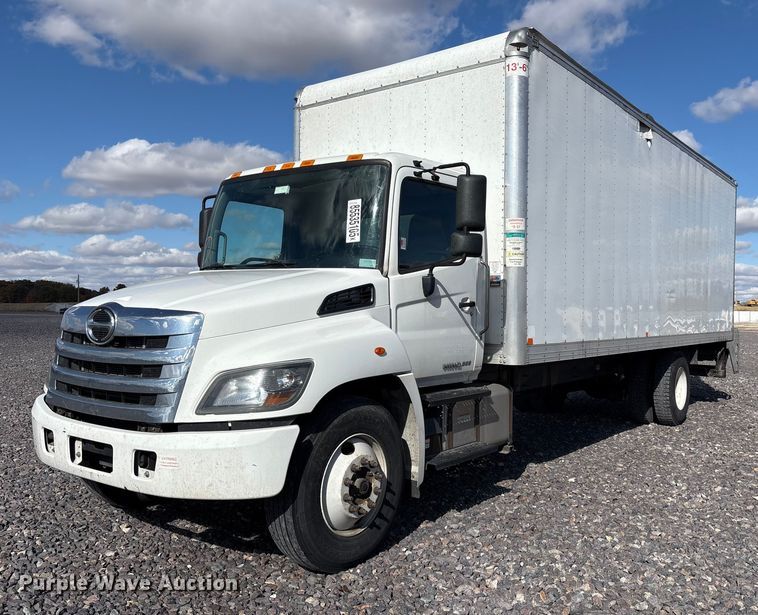 2020 Hino 230 box truck - YA1245