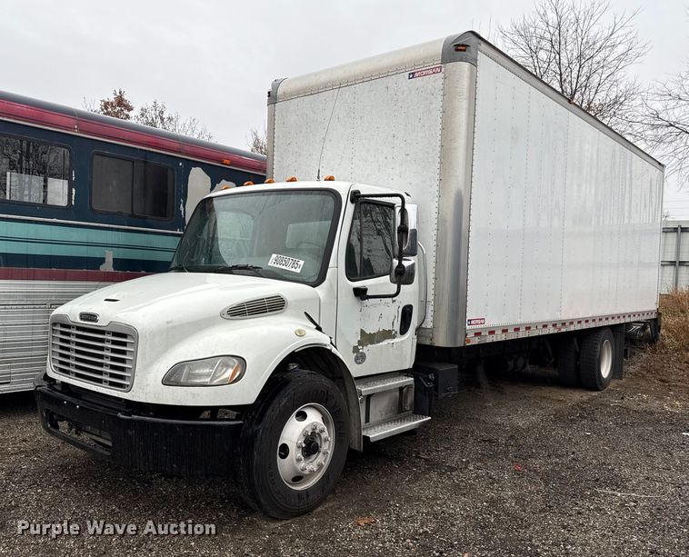 2018 Freightliner  Business Class M2 box truck - YA1444