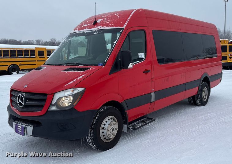 2014 Mercedes Benz Sprinter bus - DT6487