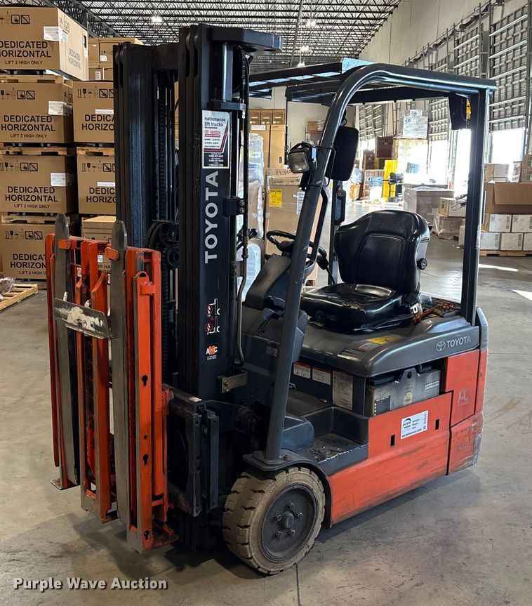 2015 Toyota 8FBE18U forklift - DU0337