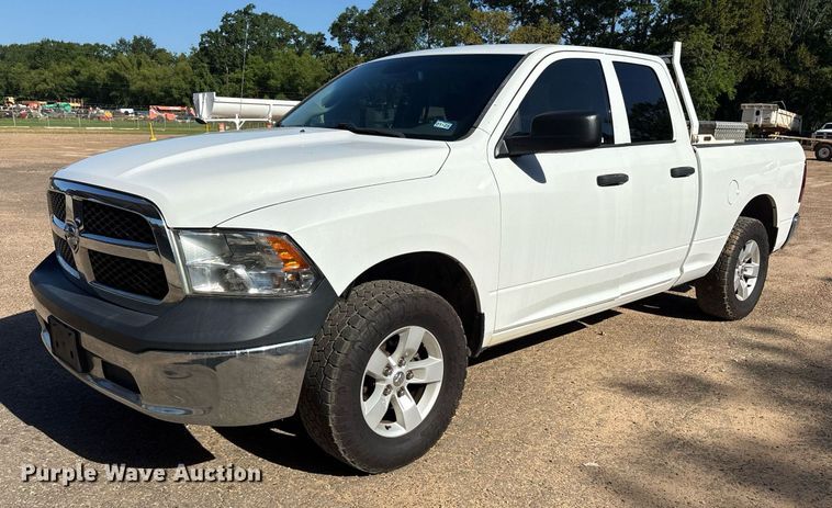 2018 RAM 1500 Crew Cab pickup truck - DY0861