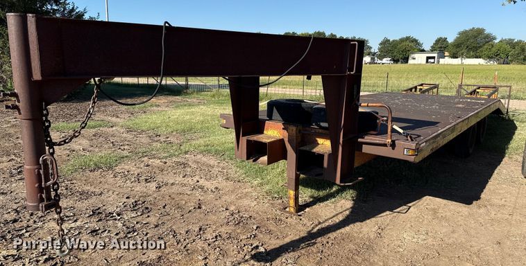 1981 Trail-Eze D12R24 equipment trailer - DZ8939