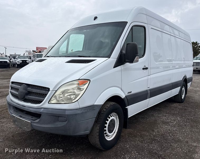 2011 Mercedes-Benz Sprinter 2500 van - EG1776