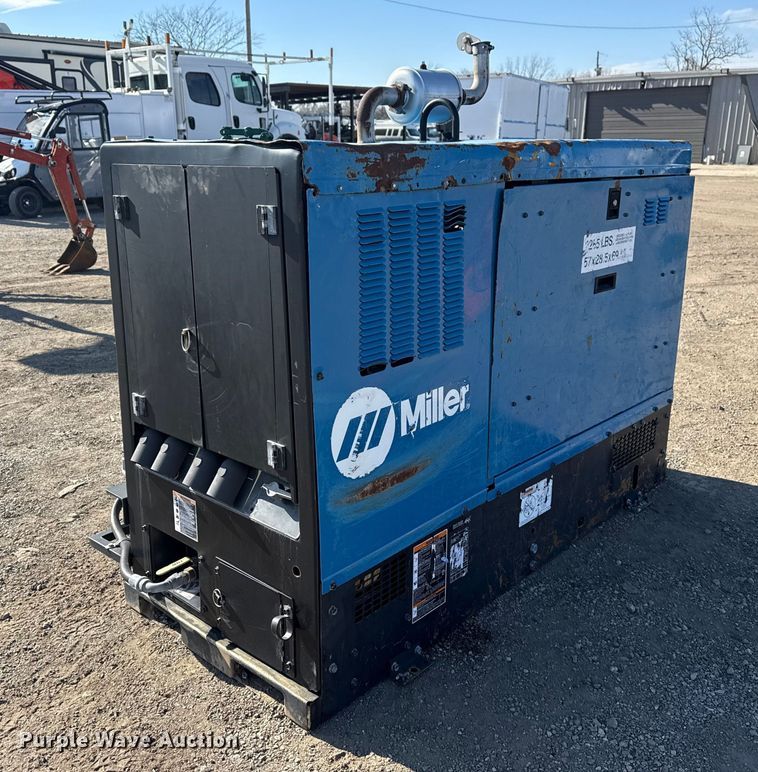 Miller Big Blue 800 Duo Air Pak welder/generator - EG1815