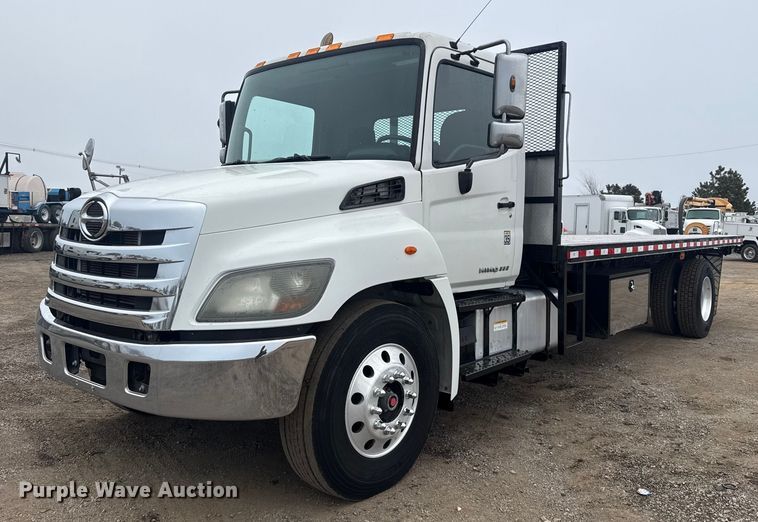 2018 Hino 338 flatbed truck - EG1836