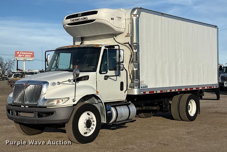 2018 International 4300 refrigerated truck - EG1911