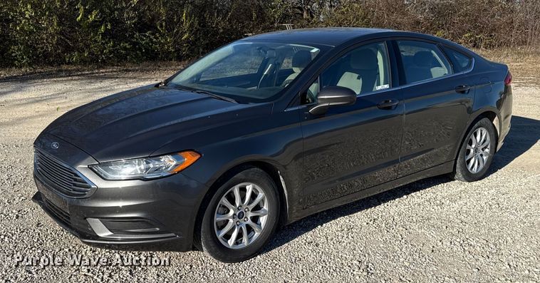 2017 Ford Fusion  - EN0156