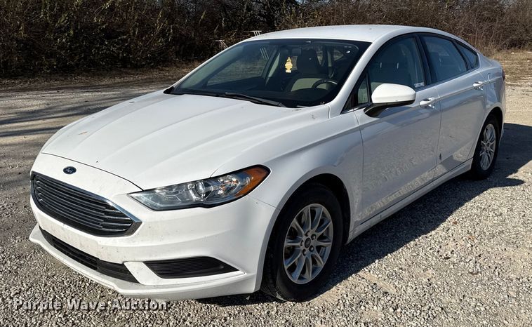 2017 Ford Fusion  - EN0162