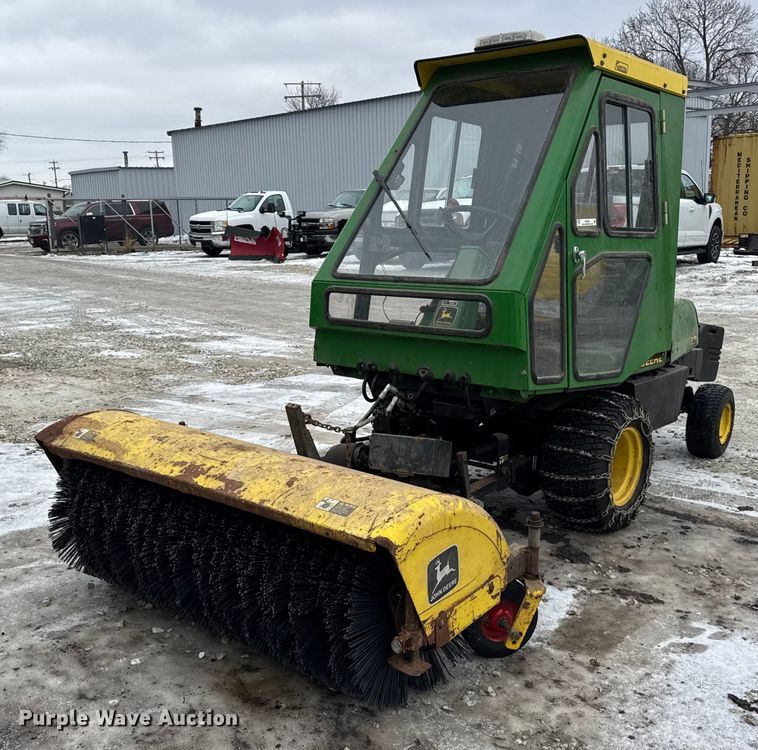 John Deere F932 lawn mower - ER0332
