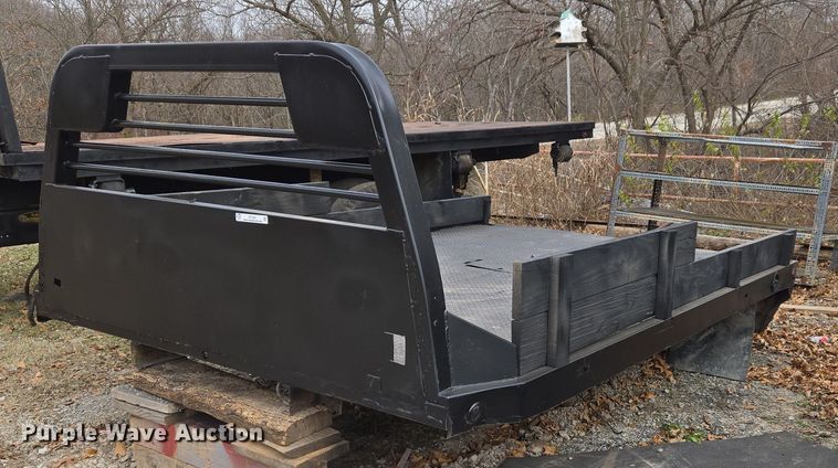 CM flatbed pickup bed - ET5461