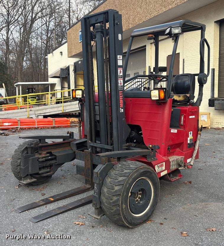 2016 Moffett M85501 forklift - ET8625