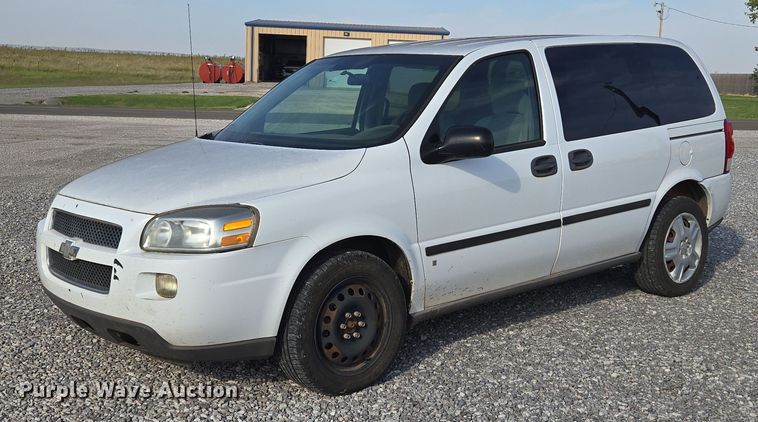 2008 Chevrolet Uplander van - EU3809