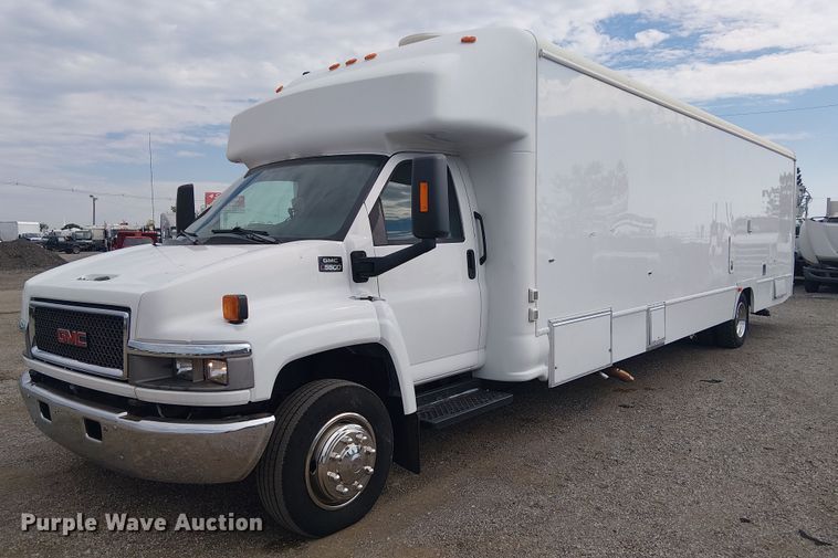 2007 GMC C5500 mobile medical unit - NU9712