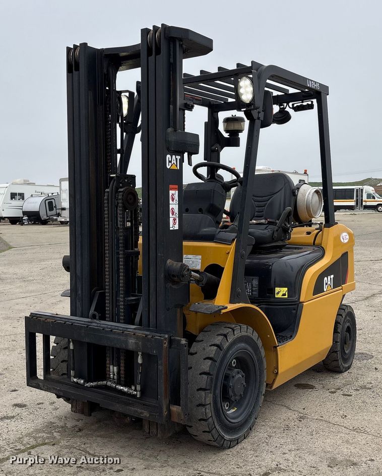 Caterpillar GP25N forklift - YA1407