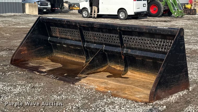 Notch MFG wheel loader bucket - EA2218