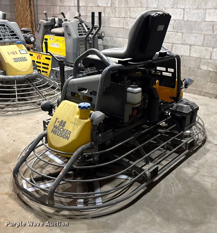 2015 Wacker neuseon CRT48 power trowel - EC4529