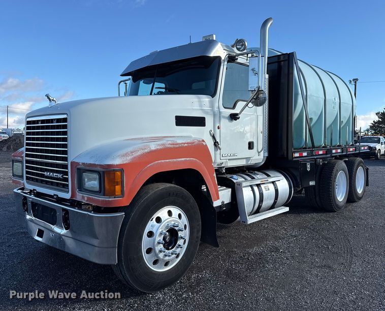 2012 Mack CHU613 flatbed truck - EG1792