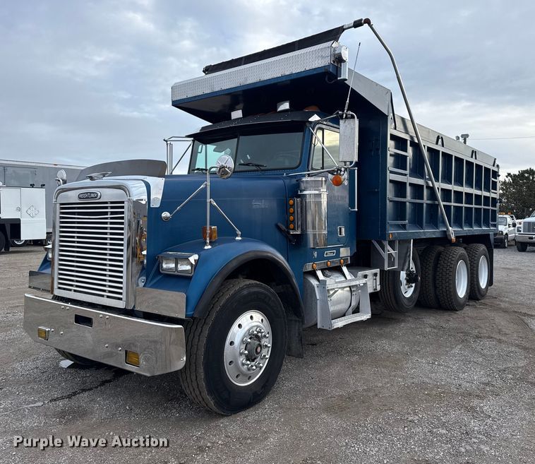 2000 Freightliner FLD dump truck - EG1806