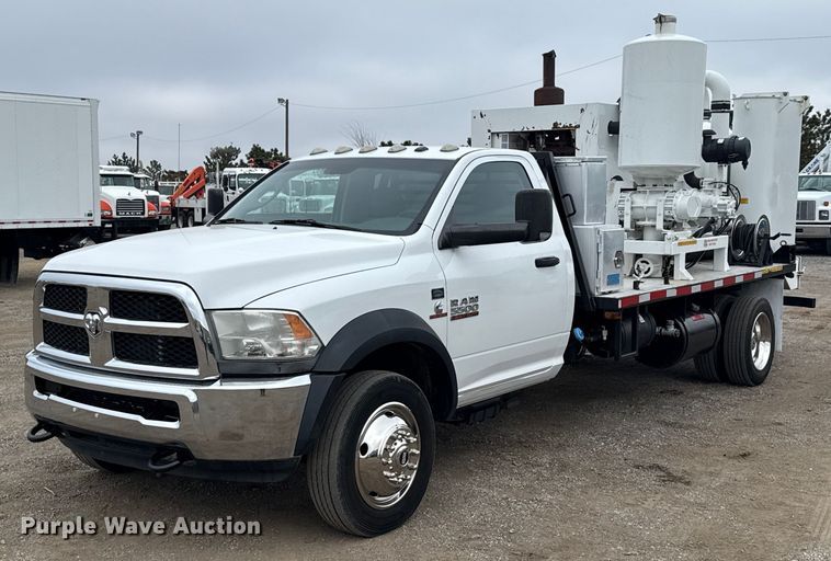 2013 RAM 5500 vacuum truck - EG1831