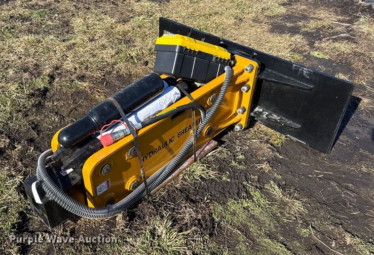 2025 Wolverine CB-11-750F skid steer breaker - EN0141