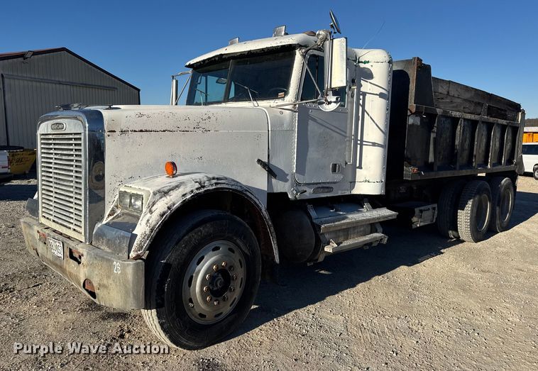 1993 Freightliner FLD dump truck - EN0792
