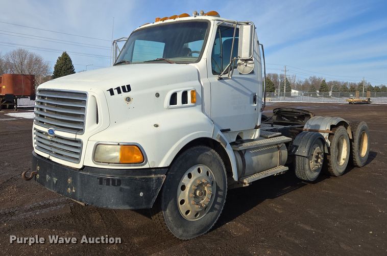 1996 Ford AT9513 semi truck - ES2637