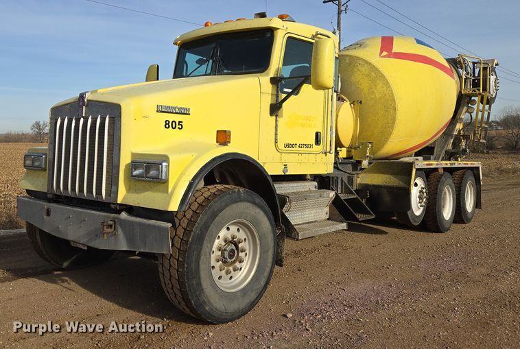 2006 Kenworth W900 ready mix truck - ES2656