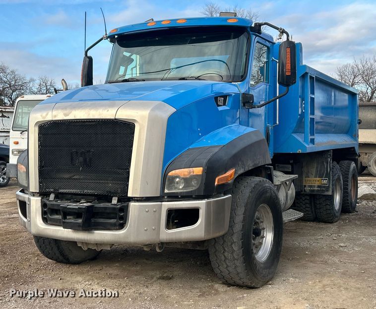 2014 Caterpillar CT660 dump truck - ET6795
